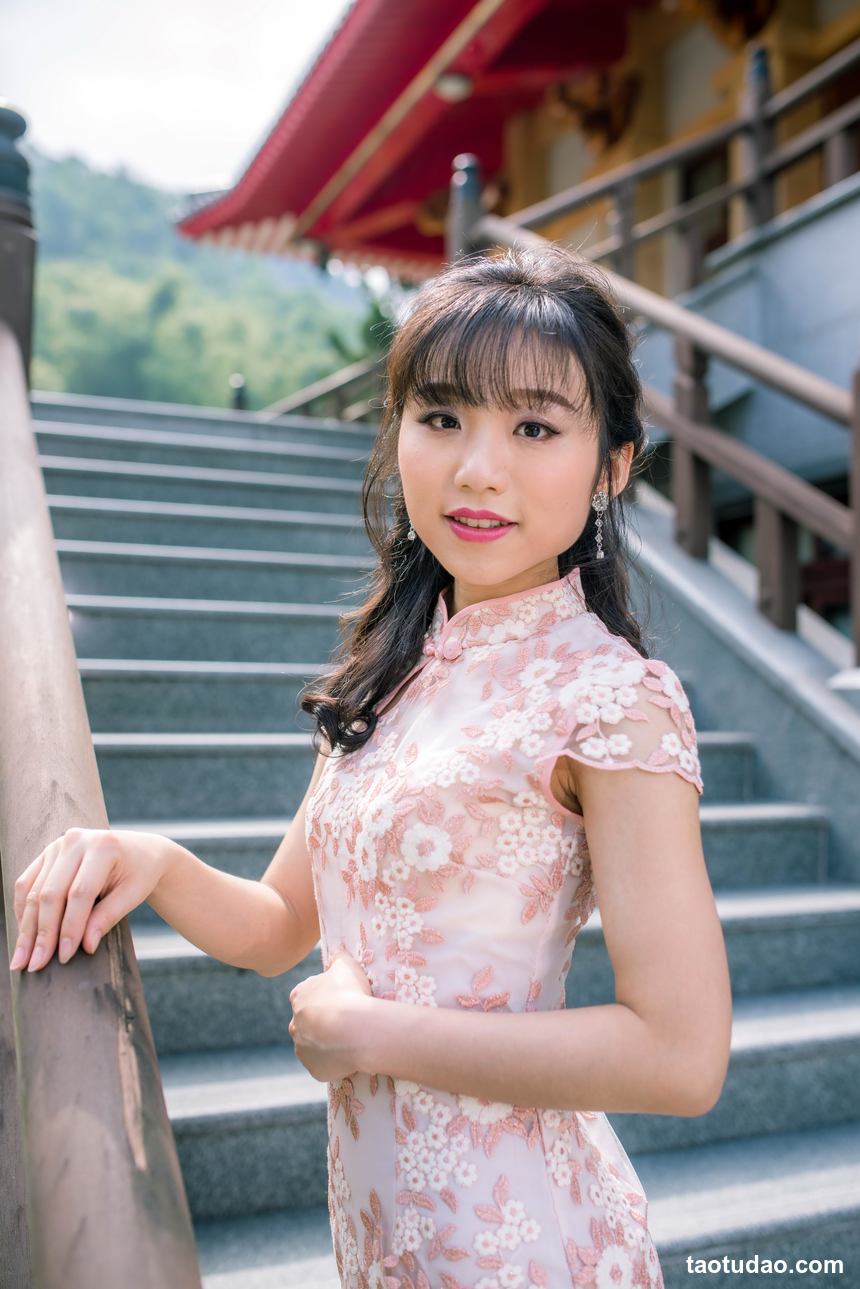 街拍丝足 NO.099-長腿美模 Erika 短裙黑丝高跟美腿 [115P+184M]