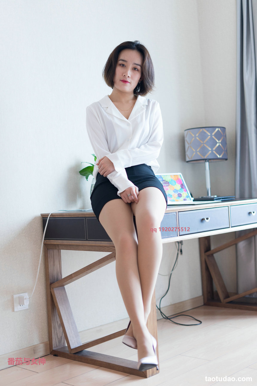 街拍丝足 NO.124 丰满包臀裙高跟美女 [172P+551M]