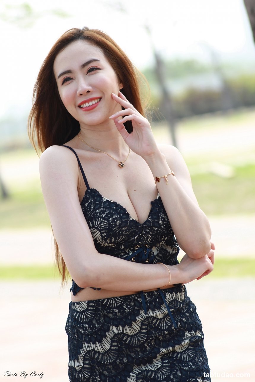 街拍丝足 NO.178 优宝 高衩长裙凉高美腿 [129P+122M]