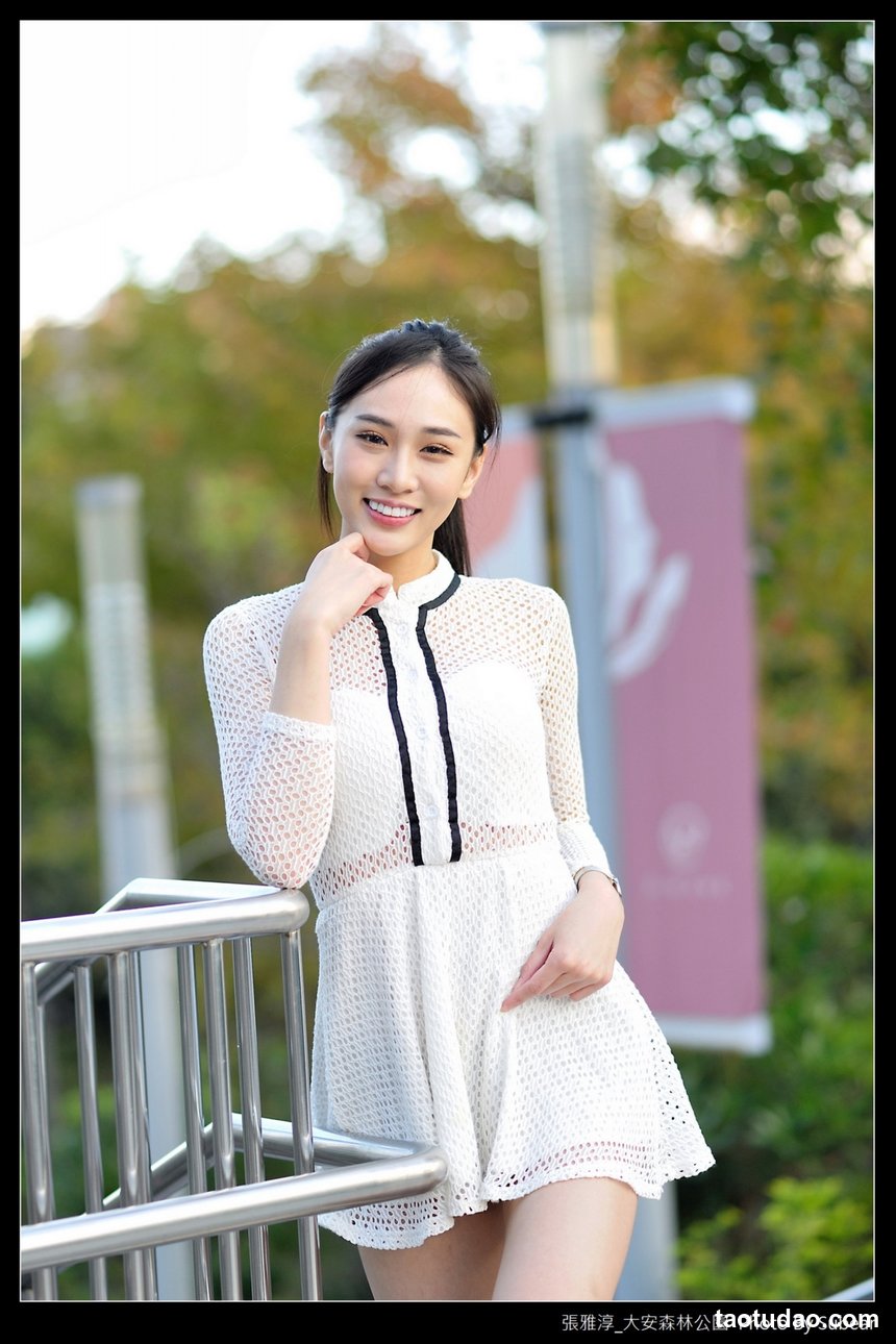 街拍丝足 NO.180 张筠 连衣裙凉高美腿 [29P+101M]