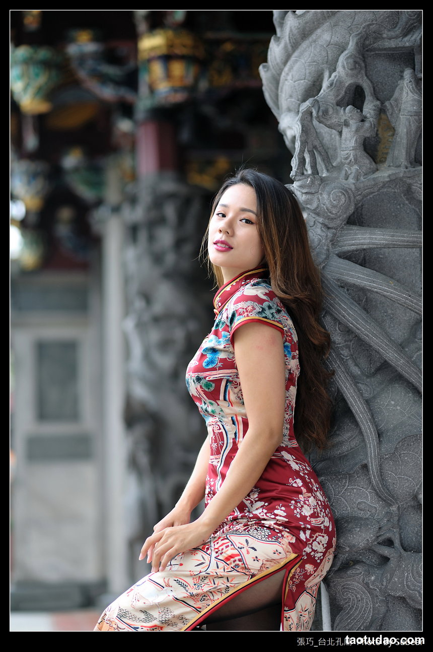 街拍丝足 NO.187 张紫琳 牛仔短裤高跟美腿[66P+69.2M]