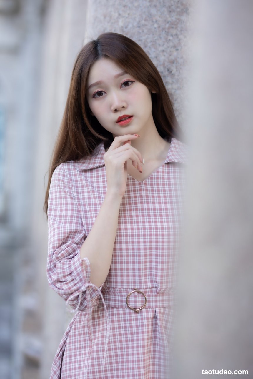 街拍丝足 NO.217 YoYo 气质连衣长裤高跟  [112P+105M]