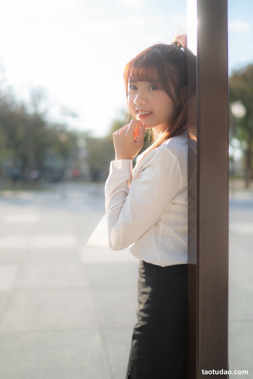 街拍丝足 NO.237-OL黑丝制服高跟【296P372M】