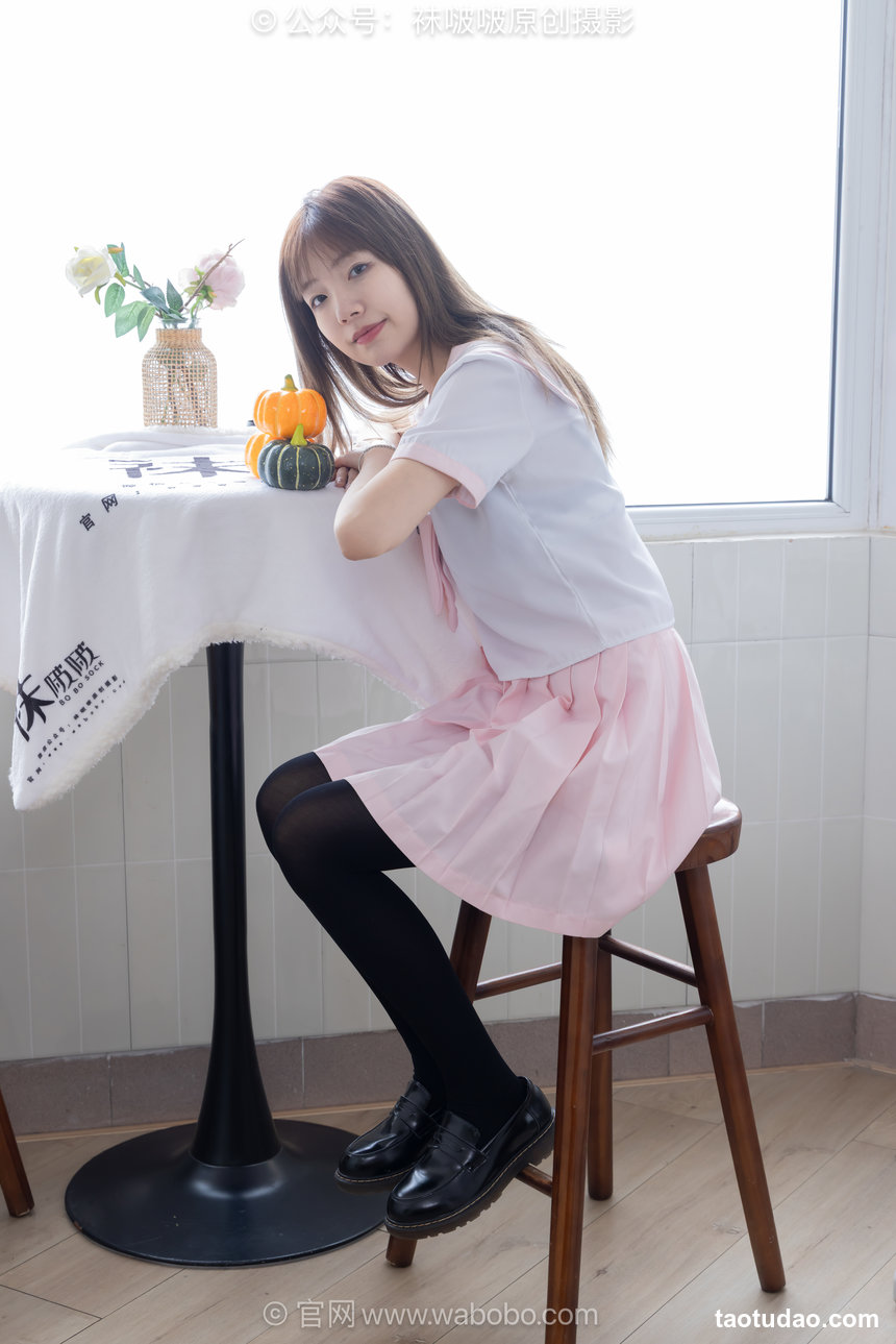 BoBoSocks袜啵啵 No.671 小甜豆-皮鞋、厚白丝、厚黑丝、jk制服 [150P1V-4.93GB]