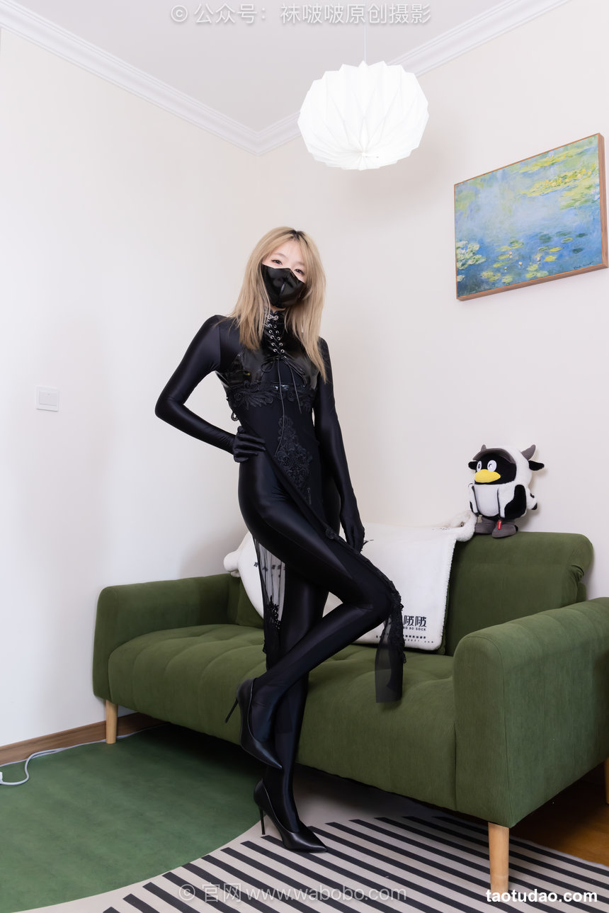 BoBoSocks袜啵啵 No.673 小甜豆-高跟鞋、黑色连体衣 [190P1V-6.41GB]