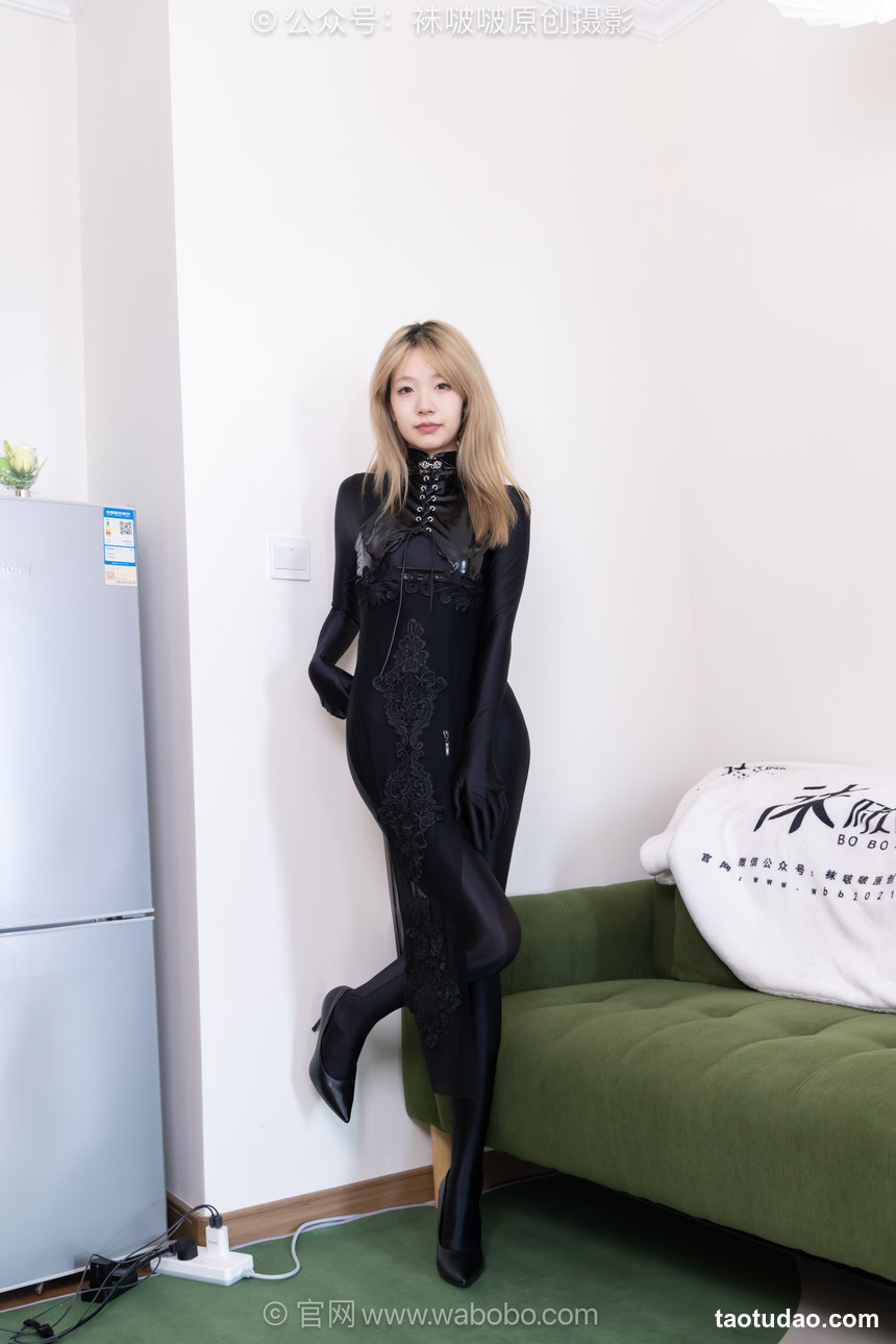 BoBoSocks袜啵啵 No.673 小甜豆-高跟鞋、黑色连体衣 [190P1V-6.41GB]