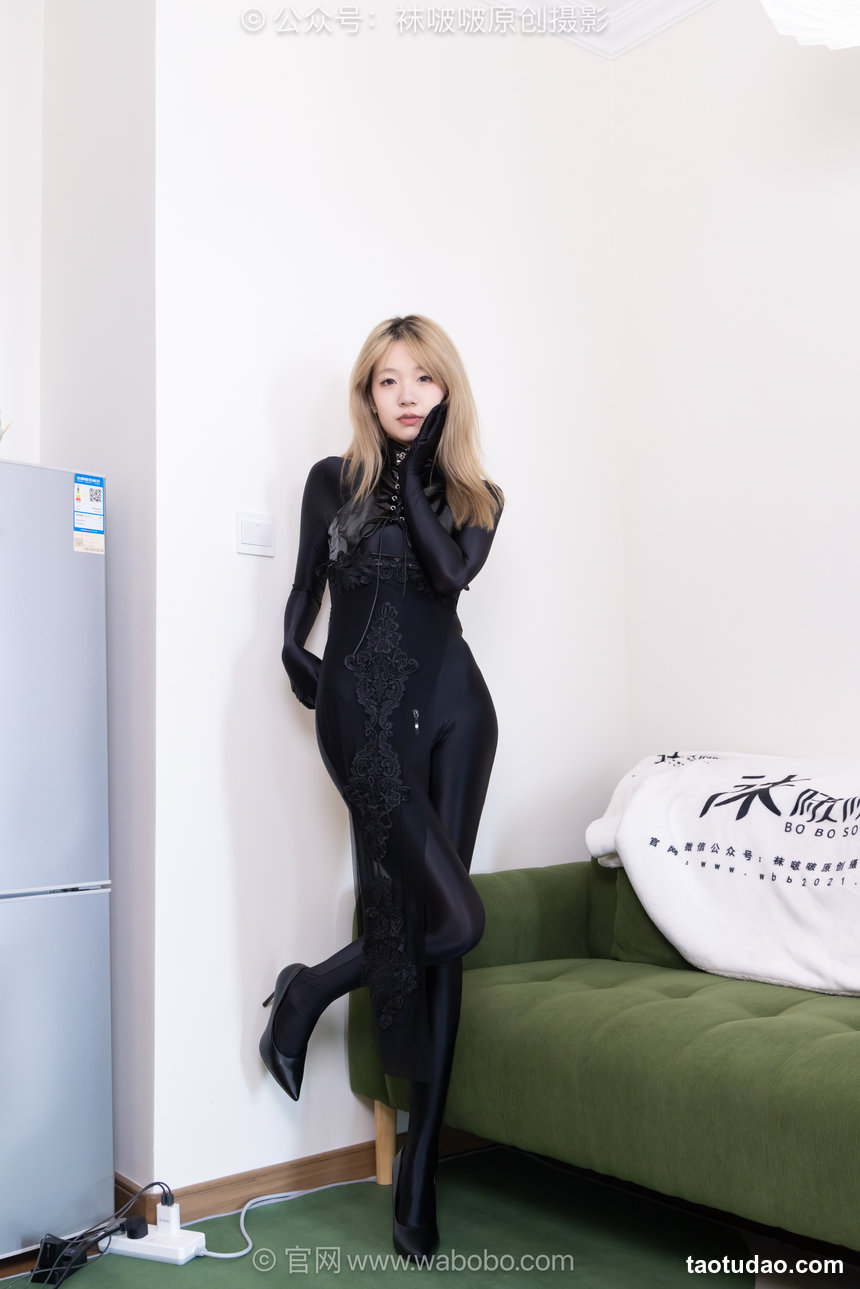 BoBoSocks袜啵啵 No.673 小甜豆-高跟鞋、黑色连体衣 [190P1V-6.41GB]