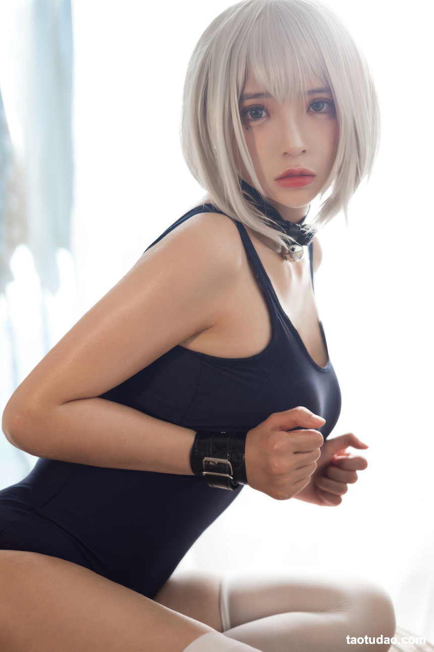 疯猫ss – 白发束缚死库水[40P-243.6M]