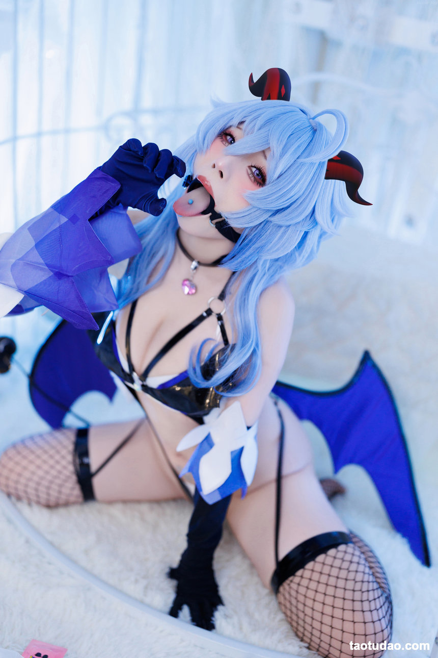 胡桃猫Kurumineko –  甘雨魅魔 [73P-813MB]