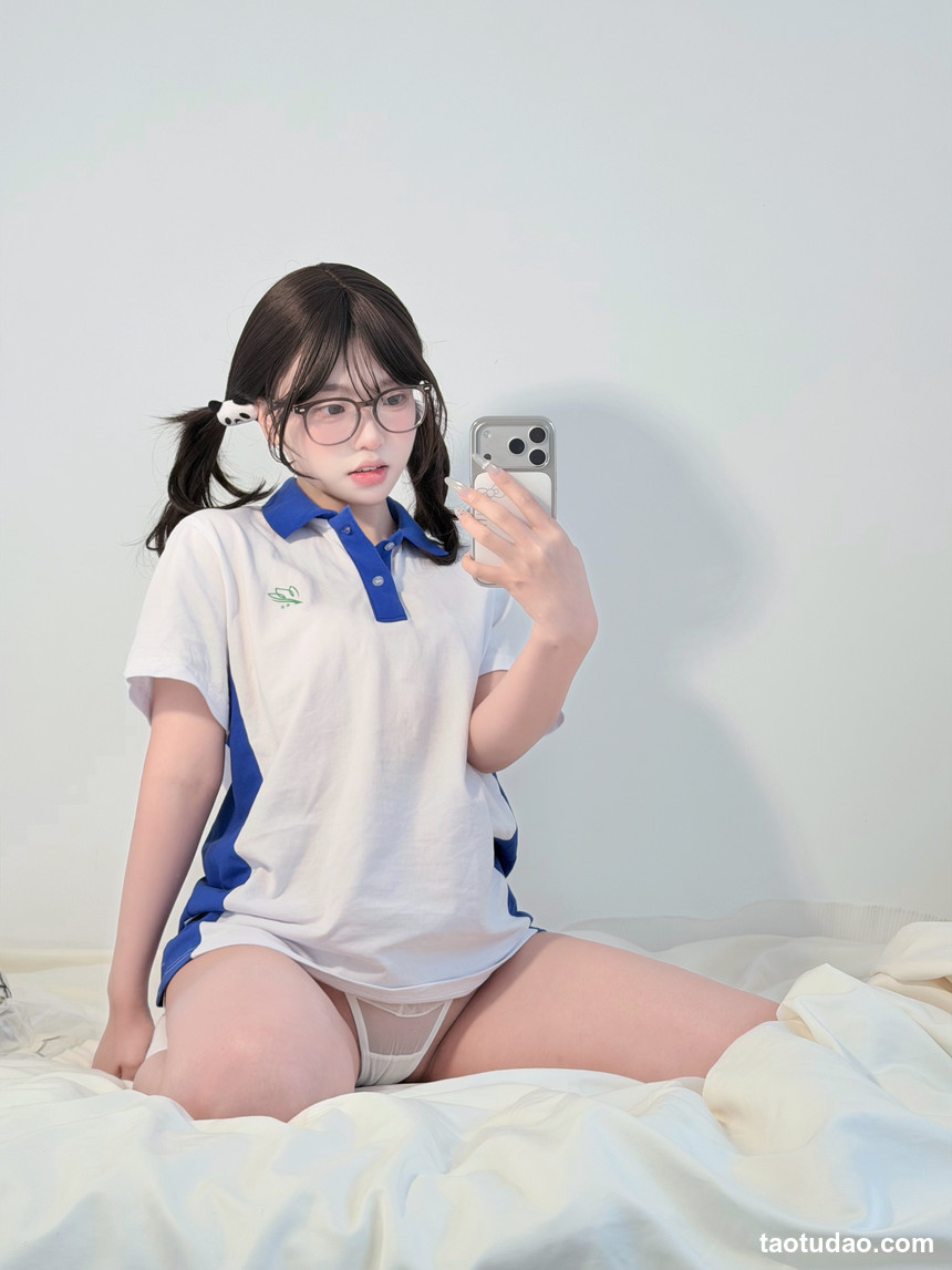 真宝 - 校服学妹 [70P+2V-476MB]