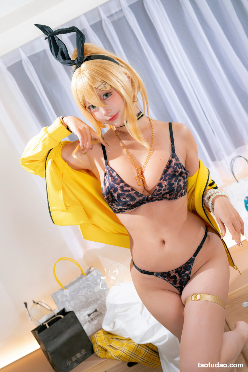 切切celia –  NIKKE 露菲[28P-188.7M]