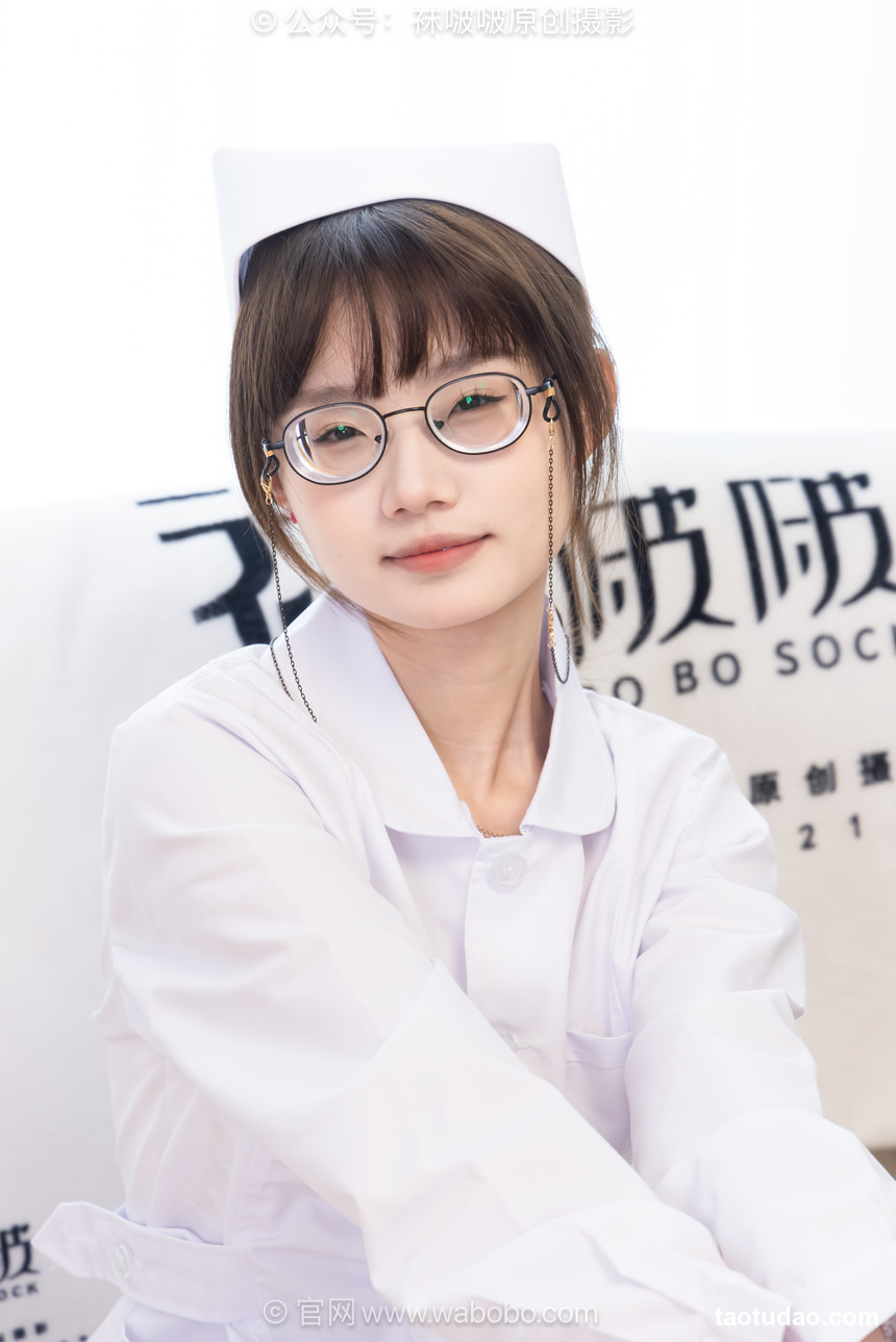BoBoSocks袜啵啵 No.688 甜甜圈-凉鞋、薄肉丝、护士服、裸足 [163P1V-5.48GB]