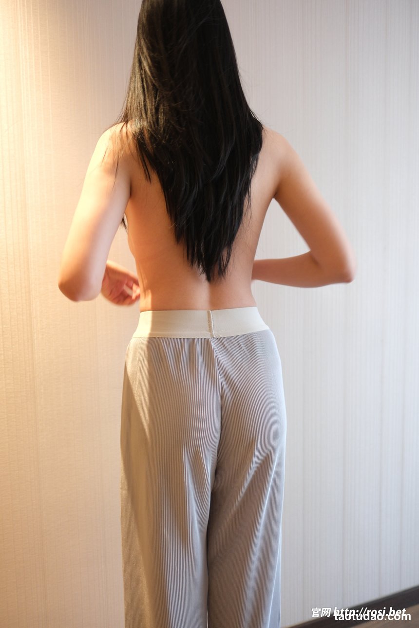 [ROSI写真]2026.04.15 NO.5245[124P／364MB]