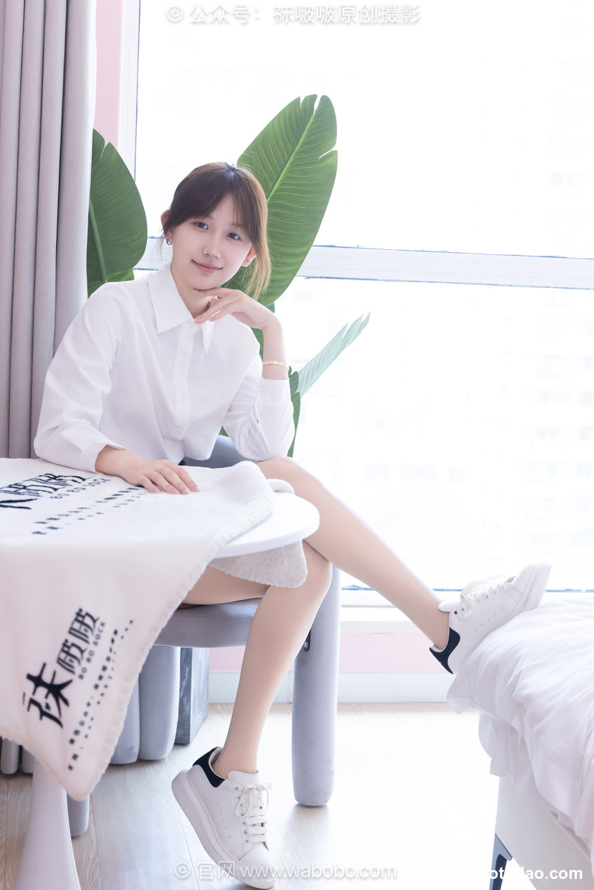 BoBoSocks袜啵啵 No.690 香菜-板鞋、厚肉丝、ol制服 [156P1V-5.73GB]