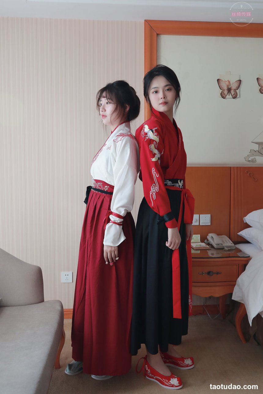 凡夫摄影 NO.0011 可菲×晓莲 红色古装汉服丝足[190P+2V／7.26GB]