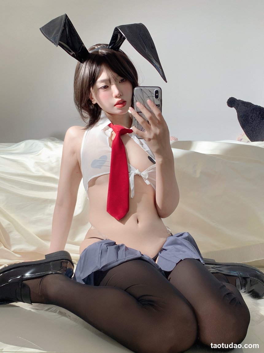 真宝 NO.004 反差学姐 [70P+2V-1.02G]