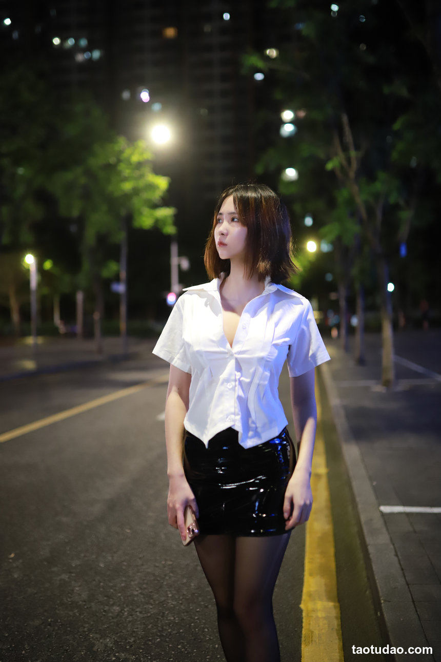 上杉绘梨落 NO.002 被人跟踪 [101P-655M]