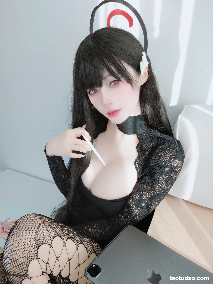 白银81 –  自撮り Vol.104 莉音OL[117P+9V-2.24GB]