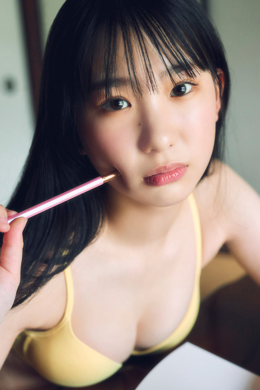 西尾希美 【増量版 全50P】ミスマガのアソビバ！雨の日の過ごし方 ヤンマガデジタル写真集