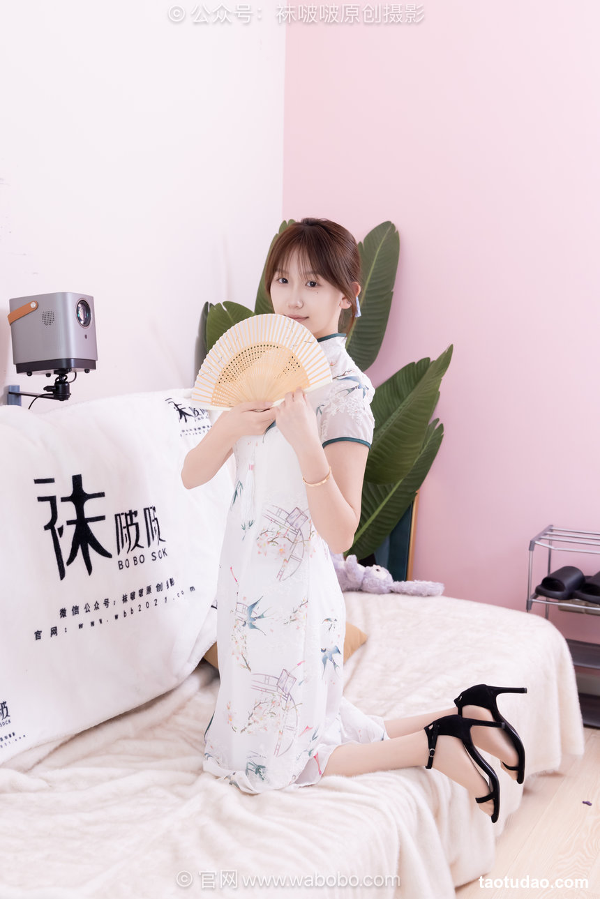BoBoSocks袜啵啵 No.698 香菜-高跟鞋、薄肉丝、裸足 [155P1V-6.42GB]