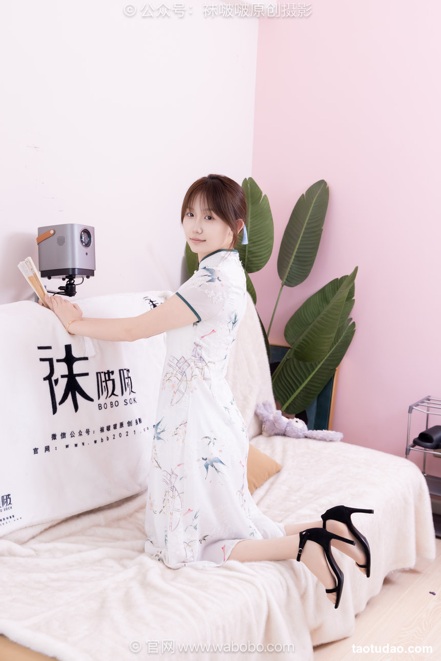BoBoSocks袜啵啵 No.698 香菜-高跟鞋、薄肉丝、裸足 [155P1V-6.42GB]