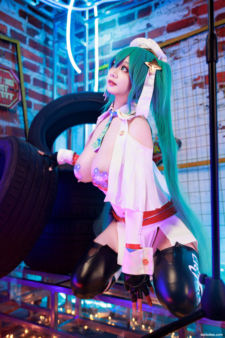 阿雪雪 – NO.082 赛车MIKU [89P+2V-3.13GB]
