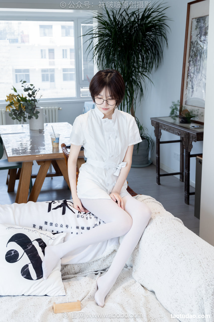 BoBoSocks袜啵啵 No.702 小甜豆-高跟凉鞋、厚白丝、护士服 [155P1V-5.69GB]