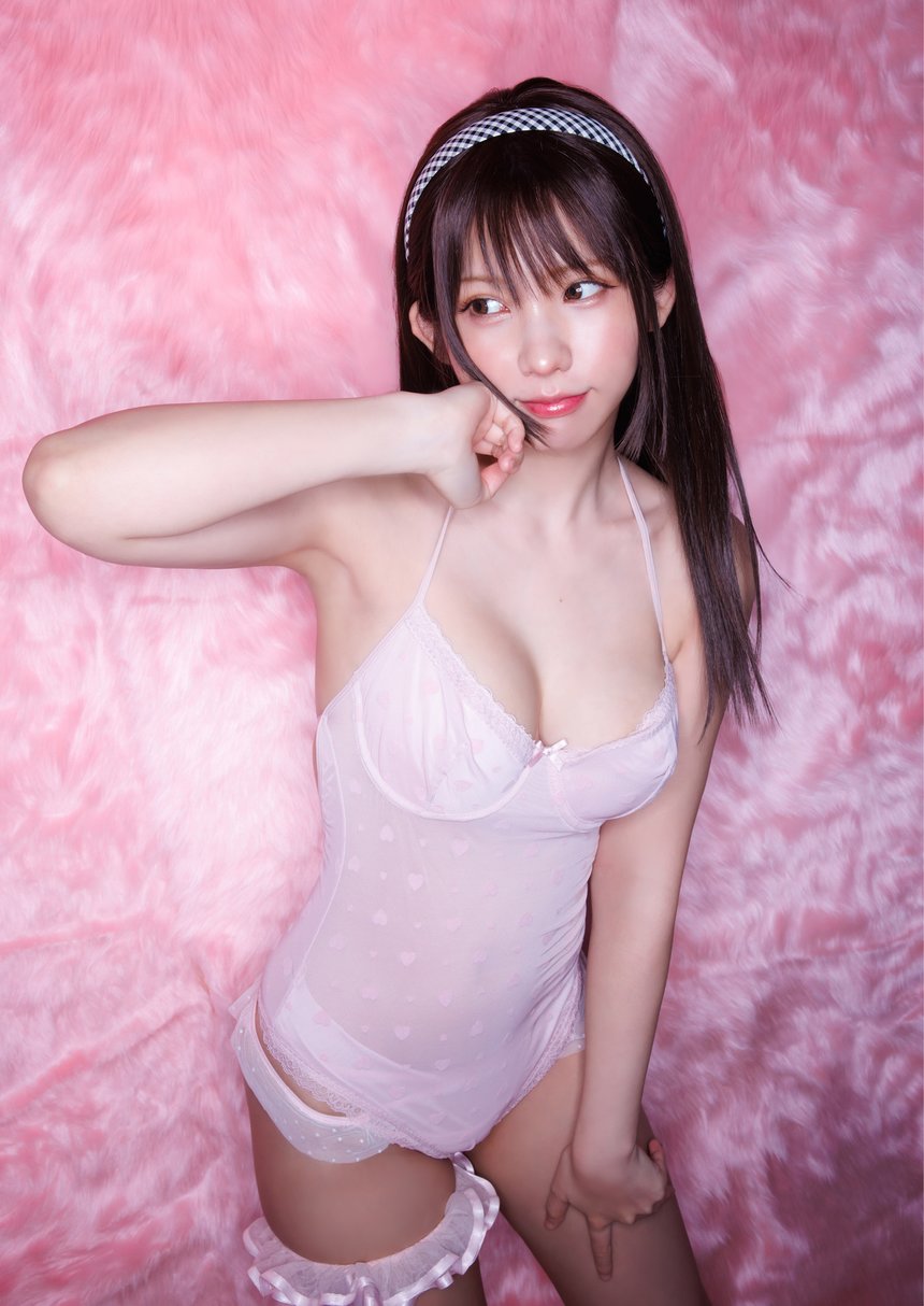 えなこ写真集「ENK＋45」2024.05.30