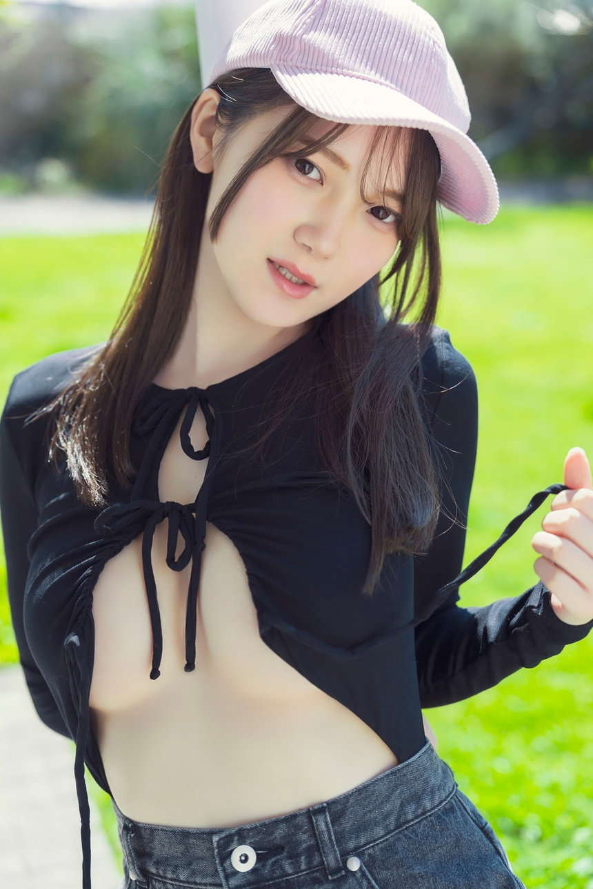 ちーまき「下乳際立つ天然ボディ」SPA！デジタル写真集