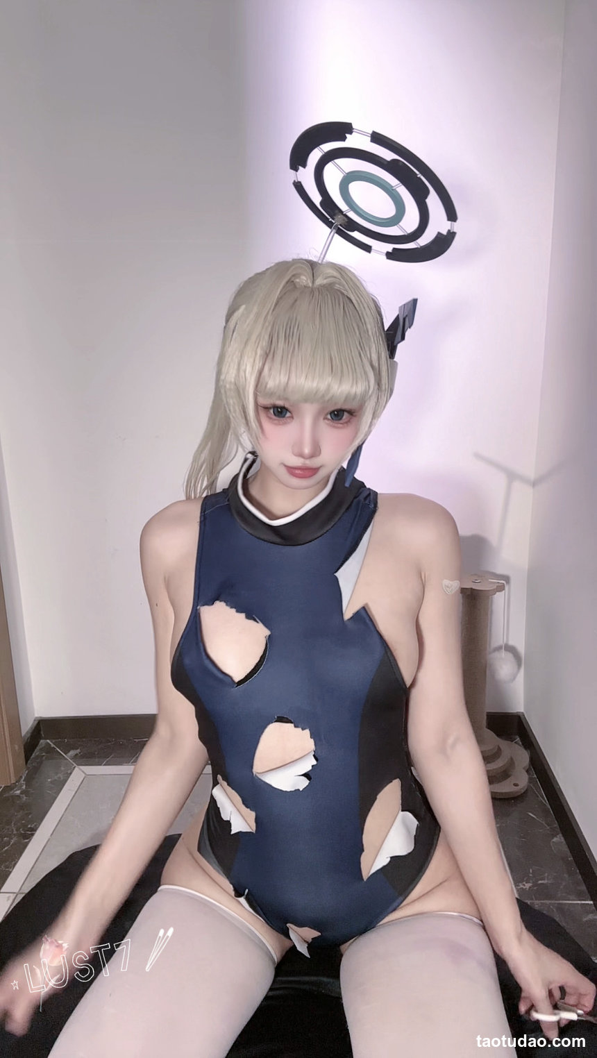柒柒要乖哦 –  小时竞泳自拍