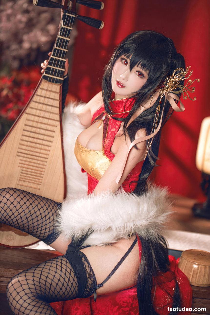 羽生三未 –  碧蓝航线 大凤旗袍