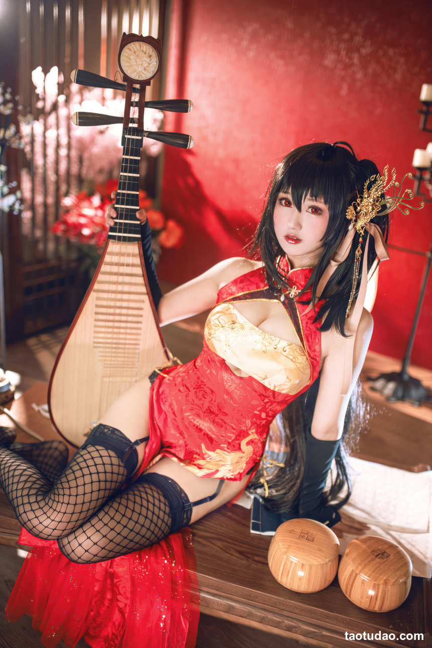 羽生三未 –  碧蓝航线 大凤旗袍