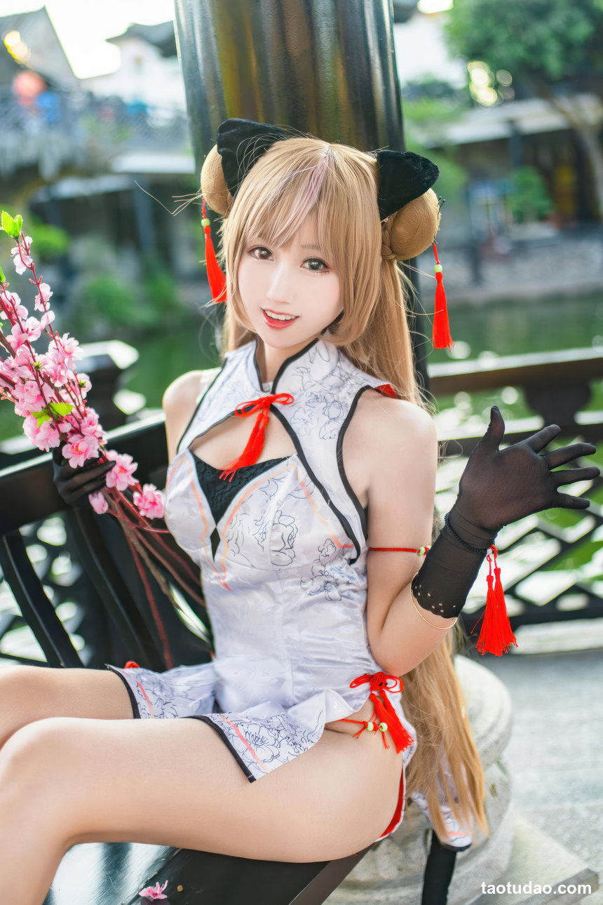 羽生三未 –  少女前线 MK23·蜂糖花