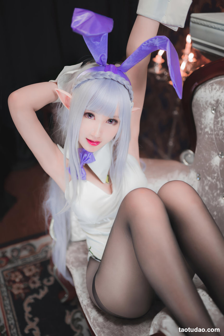 羽生三未 –  从零开始的异世界生活 艾米莉亚兔女郎