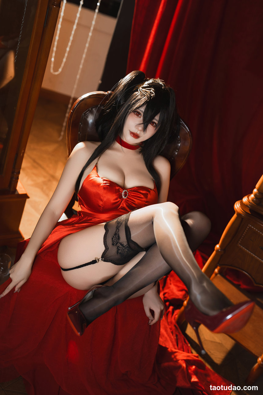 是一只熊仔吗 – 大凤礼服