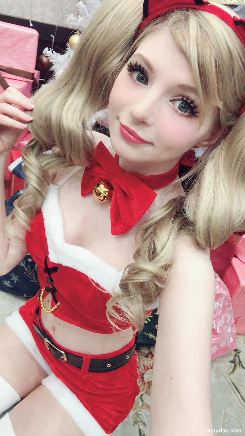 Peach milky -  Ann Takamaki Christmas