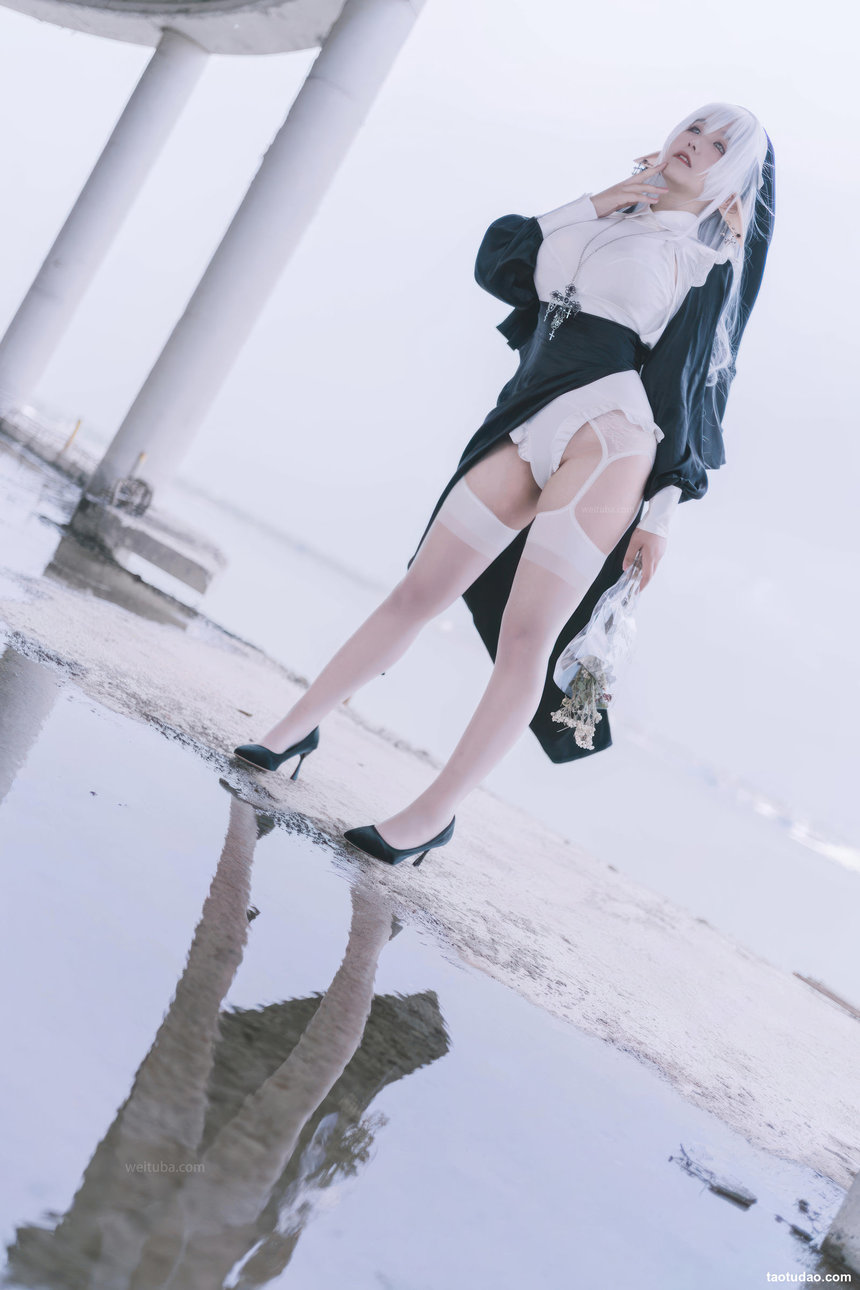 阿半今天很开心 – 精灵修女
