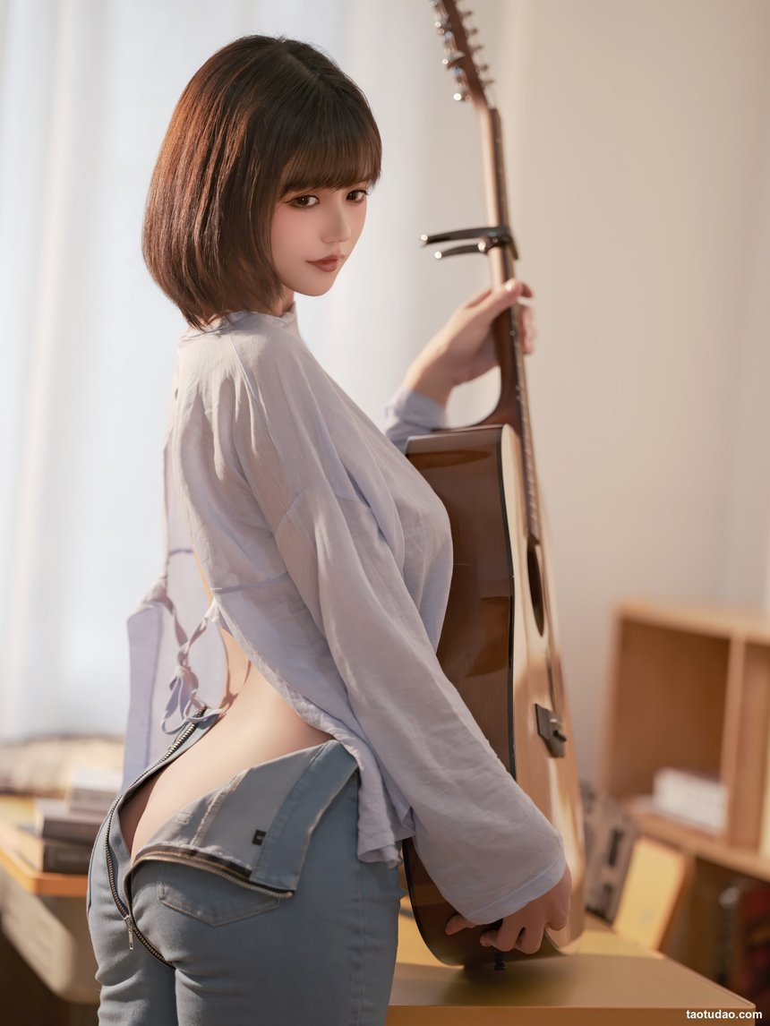小仓千代w –  Patreon订阅 吉他少女