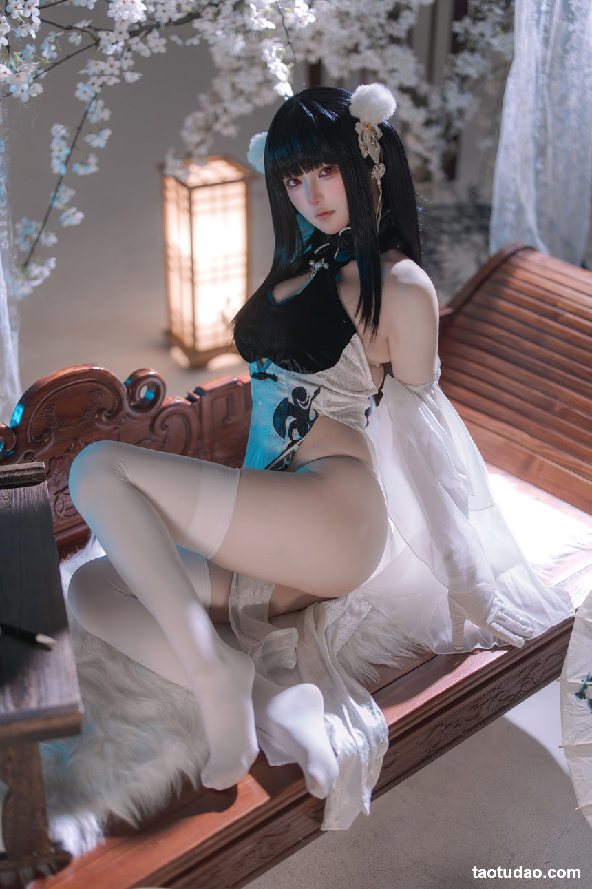 屿鱼 –  碧蓝航线 史特拉塞·艳书美玉