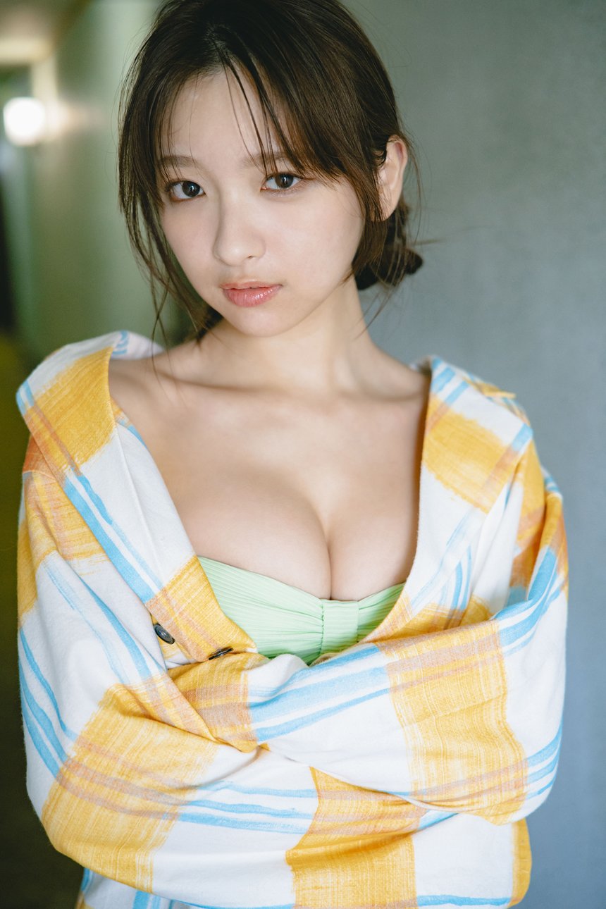 一ノ瀬瑠菜 ヤングガンガンデジタル限定写真集「ゼッタイカワイイ」