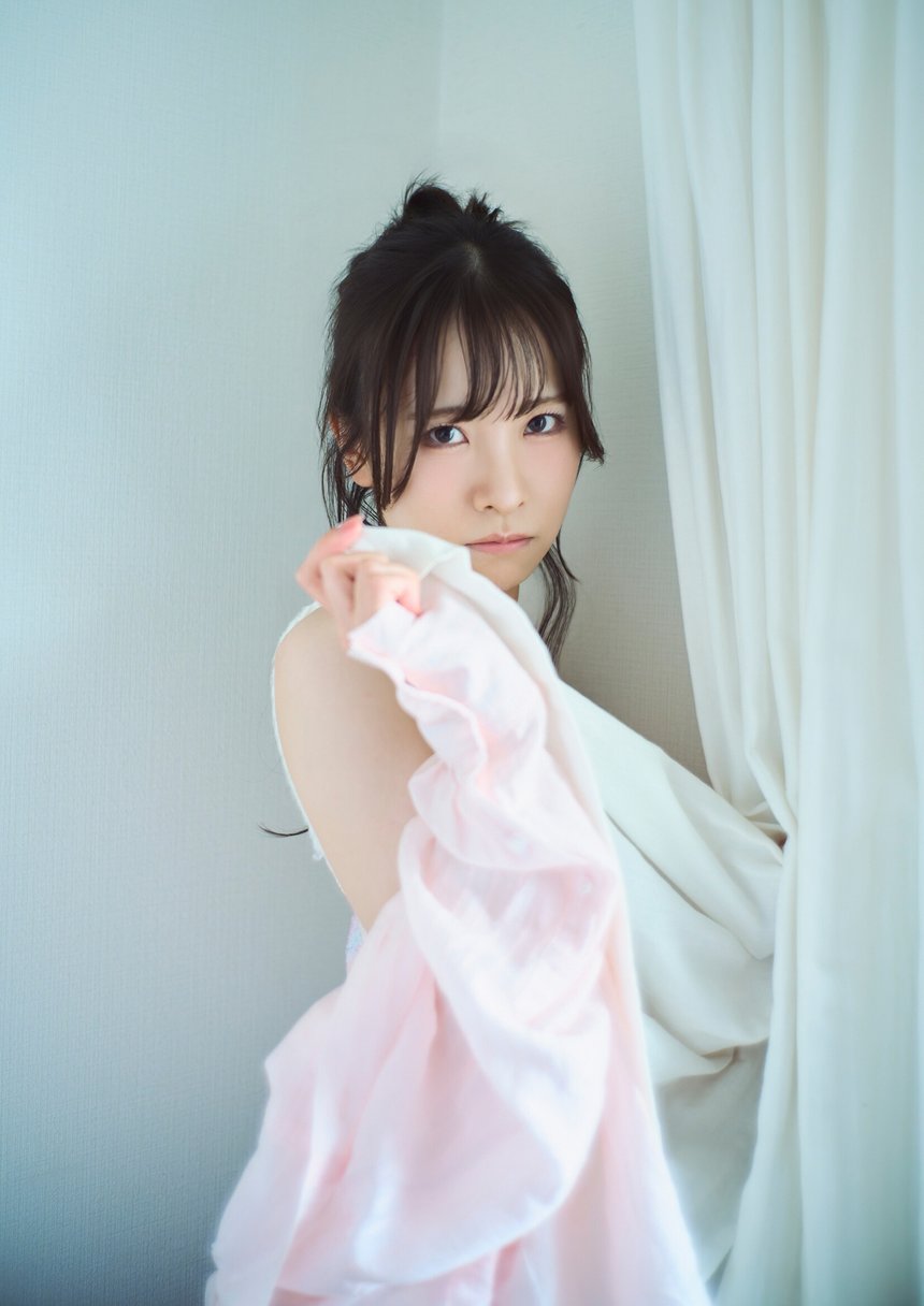 遠野ひかる BRODYデジタル写真集「光さす方へ」