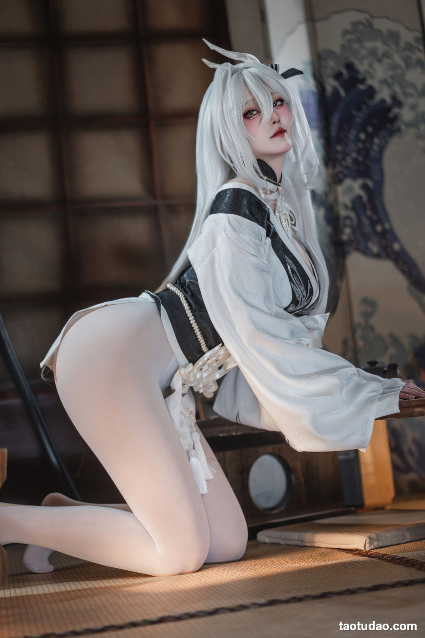Natsuko夏夏子 –  碧蓝航线 白凤和服