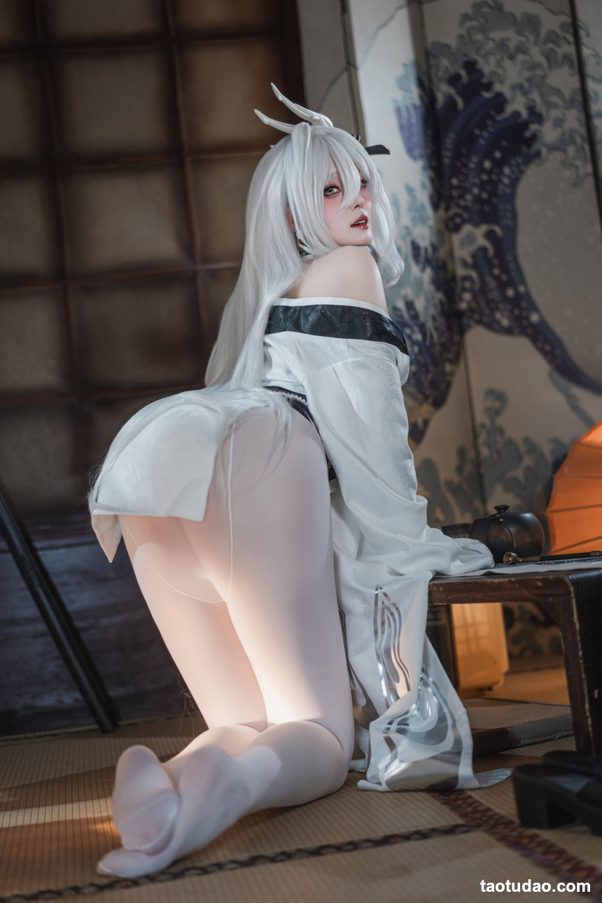 Natsuko夏夏子 –  碧蓝航线 白凤和服