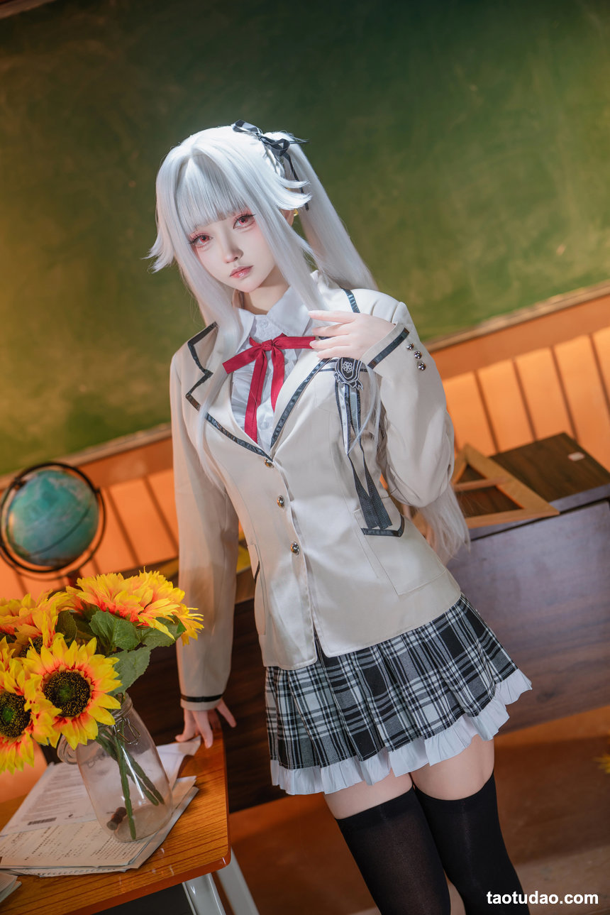大大卷卷小卷 –  美少女万华镜 篝之雾枝校服