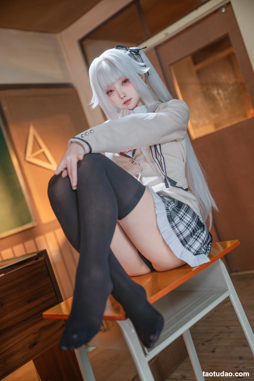 大大卷卷小卷 –  美少女万华镜 篝之雾枝校服