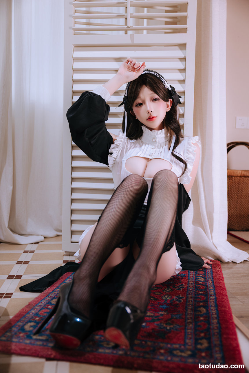 日奈娇 –  圣堂修女