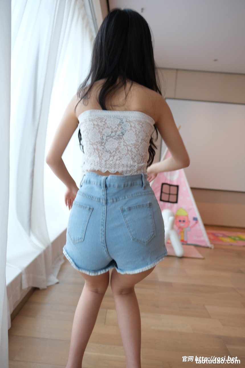 [ROSI写真]2026.06.21 NO.5312[100+1P／239MB]