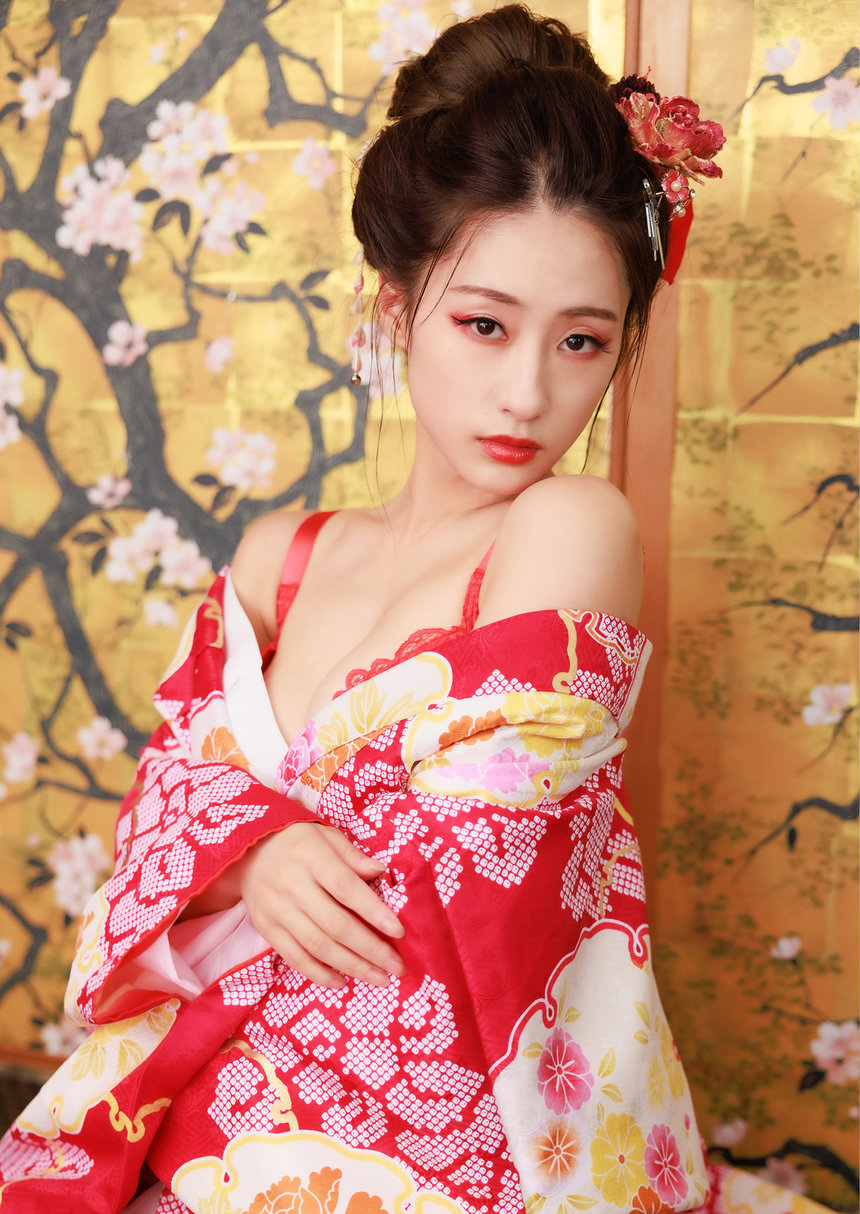 【デジタル限定 YJ PHOTO BOOK NEXT】澄田綾乃写真集「変。」