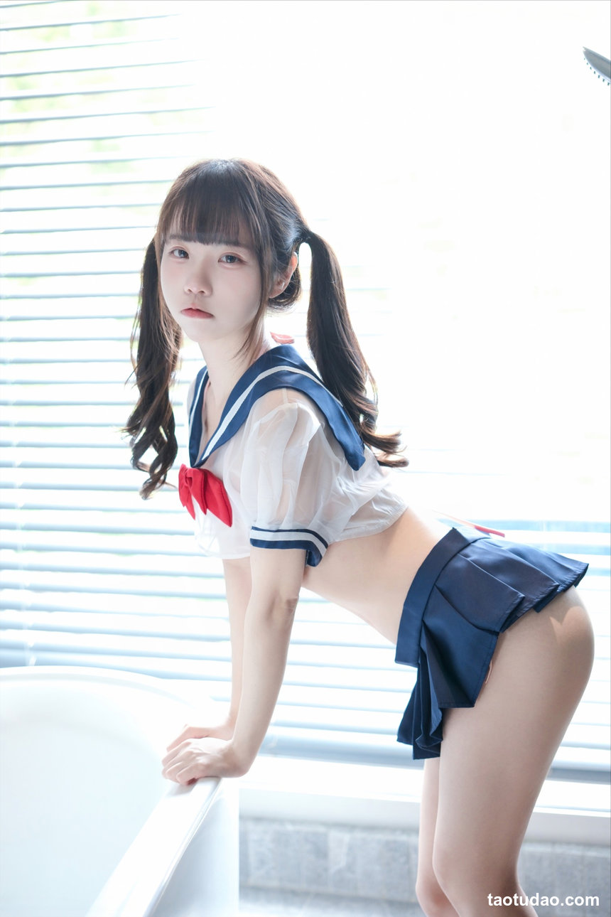 可可小白兔 – NO.022 透明学生服