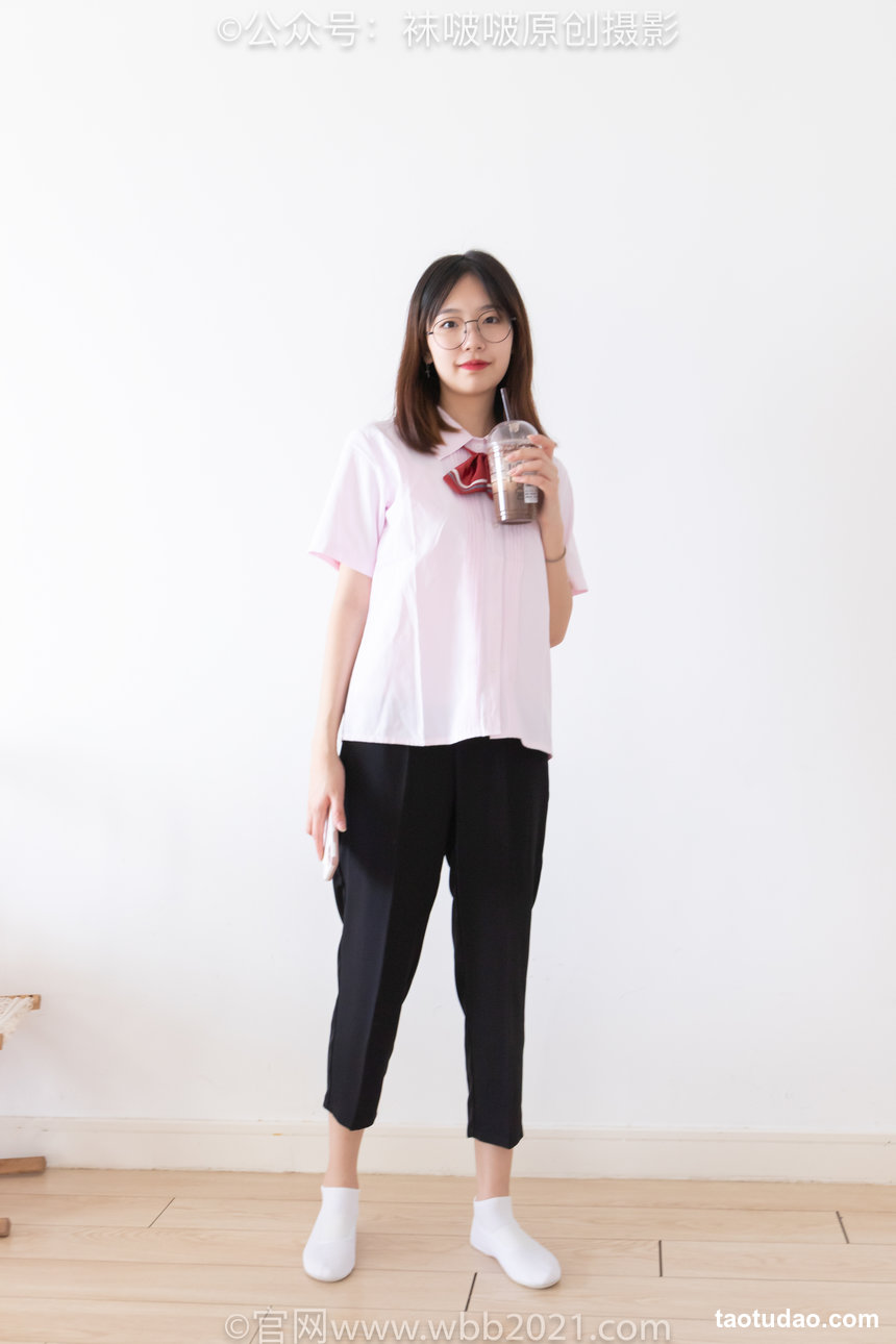 BoBoSocks袜啵啵 积分限定作品043 小甜豆-校服、平底布鞋、白棉袜、裸足